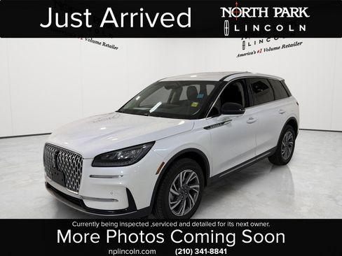 Used 2023 Lincoln Corsair FWD w/ Equipment Group 101A image 1