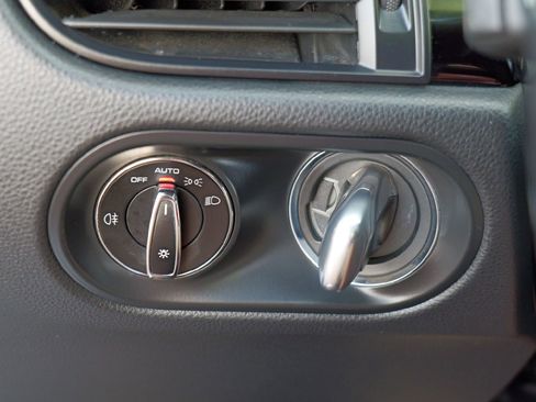 Used 2021 Porsche Macan S image 21