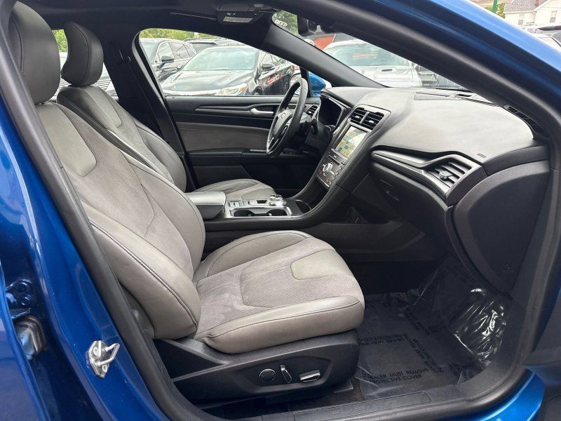 Used 2018 Ford Fusion Sport w/ Equipment Group 401A AWD/4WD image 17