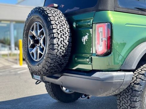 Used 2023 Ford Bronco Badlands AWD/4WD image 14