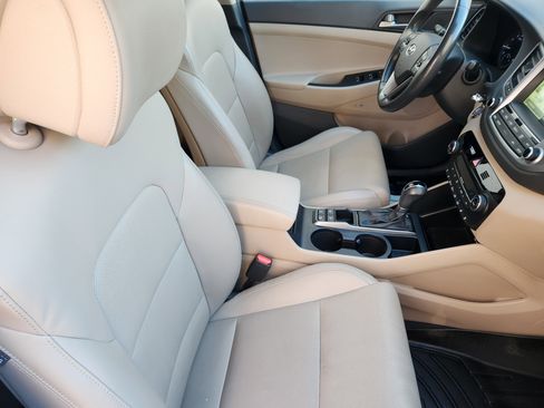 Used 2017 Hyundai Tucson Limited w/ Limited Ultimate Package 03 image 28