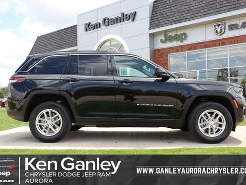 New 2026 Jeep Grand Cherokee Laredo AWD/4WD image 1
