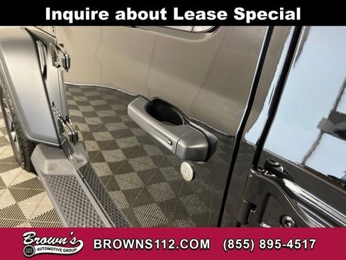 Used 2026 Jeep Wrangler Sport S image 13