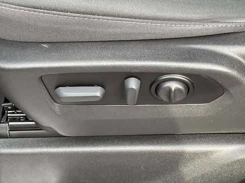 Used 2021 Chevrolet Silverado 1500 LT Trail Boss w/ Bed Protection Package image 14