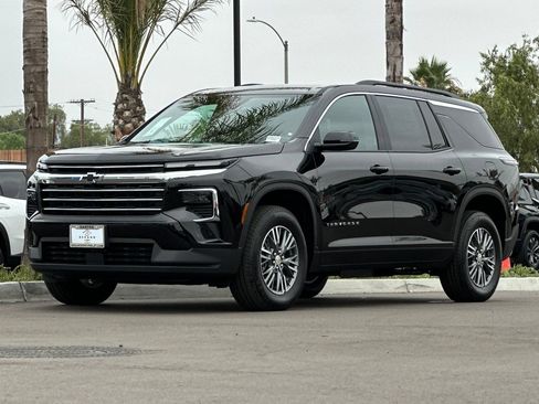 New 2026 Chevrolet Traverse LT FWD image 8