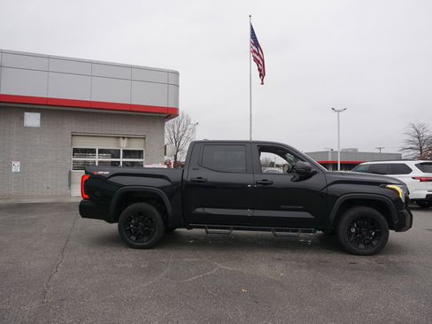 Used 2023 Toyota Tundra SR5 image 3