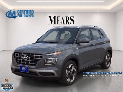 Used 2025 Hyundai Venue SEL
