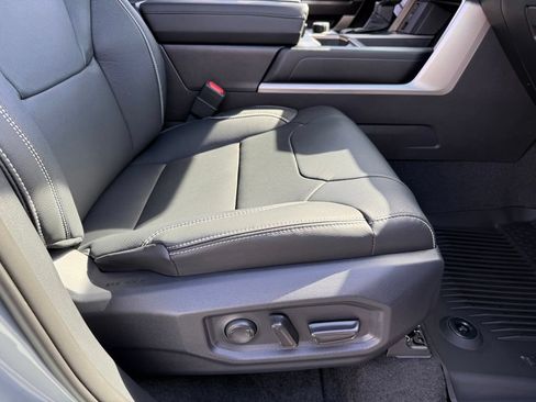 New 2026 Toyota Tundra SR5 AWD/4WD image 43