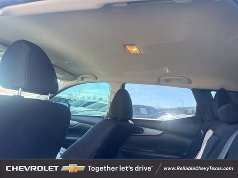 Used 2018 Nissan Rogue Sport S w/ S Appearance Package image 7