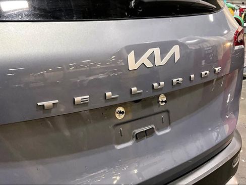 Used 2022 Kia Telluride EX w/ Towing Package image 9