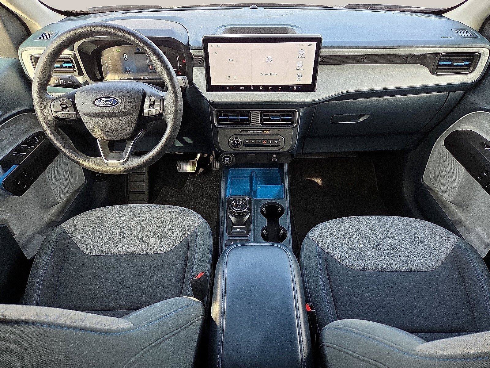 Used 2025 Ford Maverick XLT FWD image 14