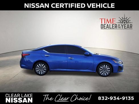 Certified 2025 Nissan Altima 2.5 SV w/ SV Premium Package FWD image 9