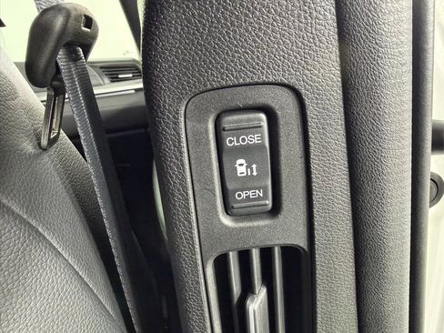 Used 2025 Honda Odyssey Sport-L image 30