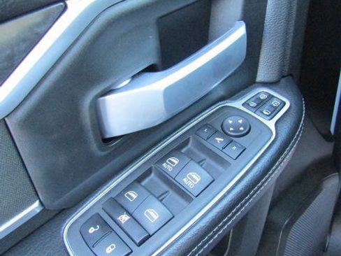 Used 2024 RAM 2500 Big Horn w/ Off Road Package image 18