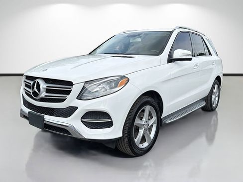 Used 2017 Mercedes-Benz GLE 350 w/ Premium 1 Package image 7