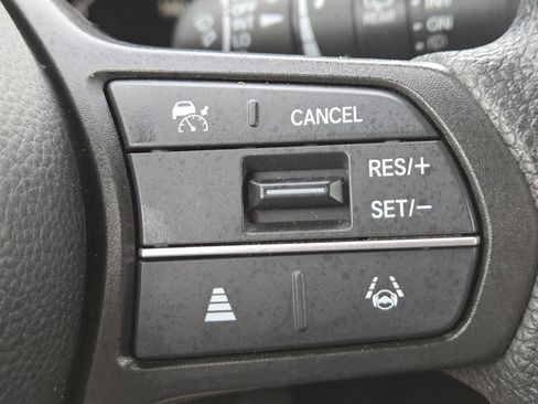 Used 2025 Honda CR-V EX image 6