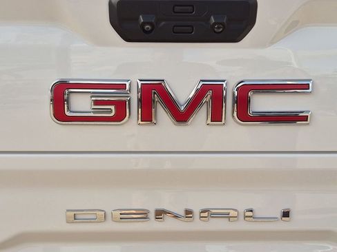 Used 2024 GMC Sierra 1500 Denali w/ Denali Reserve Package RWD image 25