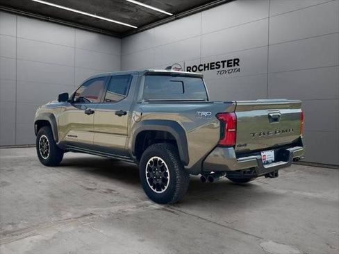 Used 2024 Toyota Tacoma TRD Off-Road w/ TRD Off Road Premium Package AWD/4WD image 65