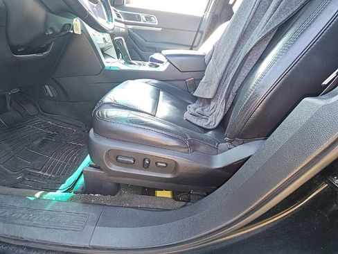 Used 2014 Ford Explorer XLT w/ Equipment Group 202A image 48