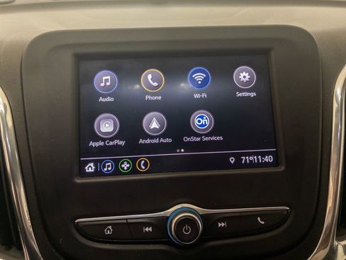 Used 2020 Chevrolet Equinox LT w/ Driver Convenience Package image 18