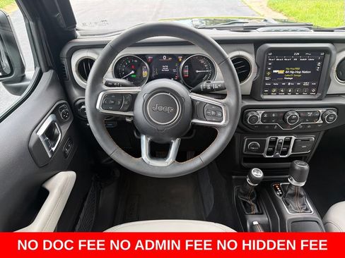 Used 2023 Jeep Wrangler Unlimited Sahara AWD/4WD image 17