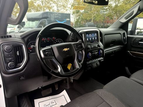 Used 2023 Chevrolet Silverado 2500 LT image 13
