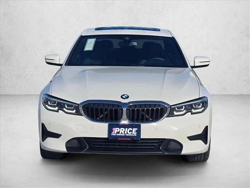 Used 2019 BMW 330i Sedan w/ Convenience Package RWD image 2