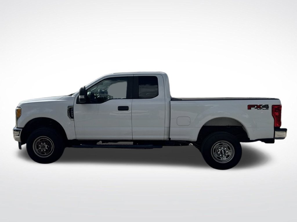 Used 2017 Ford F250 XL w/ Power Equipment Group AWD/4WD image 8