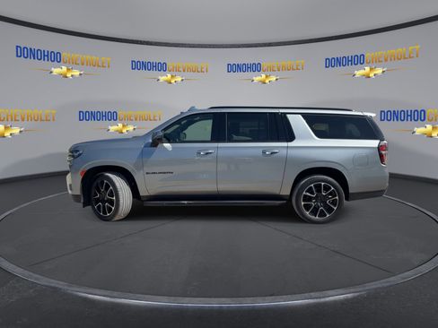 Used 2023 Chevrolet Suburban RST w/ Luxury Package image 8