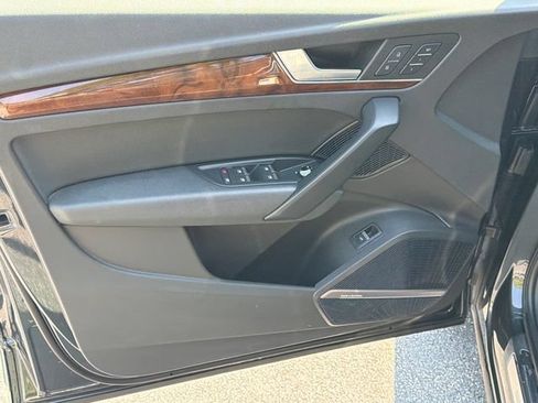 Used 2018 Audi Q5 2.0T Premium Plus AWD/4WD image 11