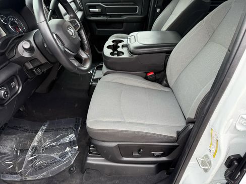 Used 2024 RAM 3500 Big Horn image 10