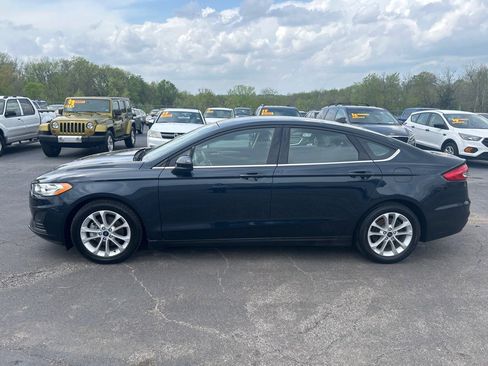 Used 2020 Ford Fusion SE FWD image 1