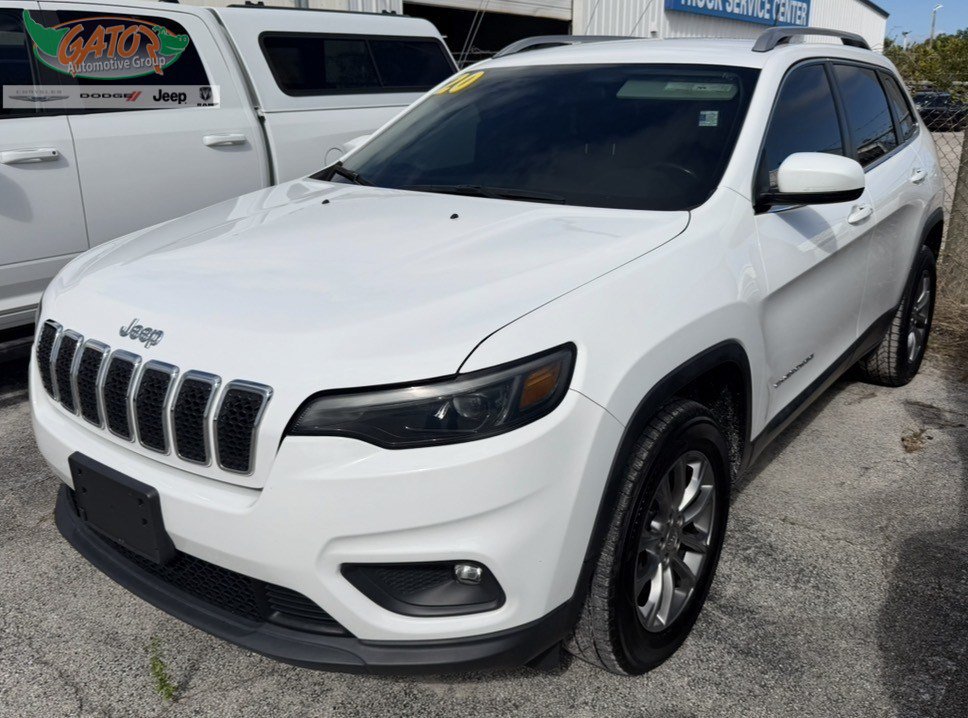 Used 2020 Jeep Cherokee Latitude Plus w/ Cold Weather Group AWD/4WD image 1