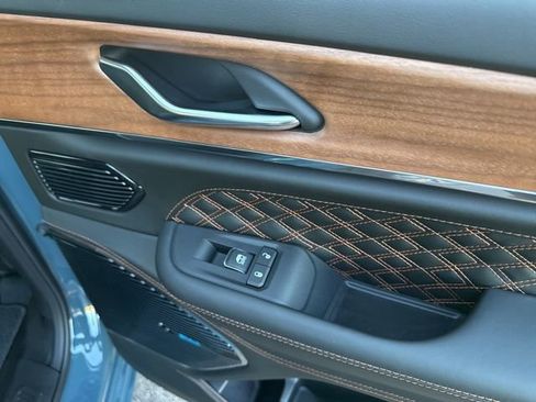 New 2026 Jeep Grand Cherokee Summit image 16