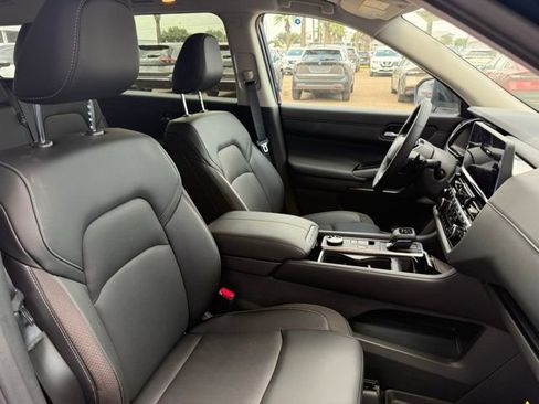 New 2026 Nissan Pathfinder SL AWD/4WD image 24