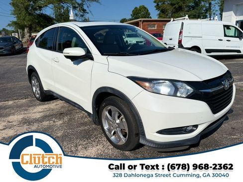 Used 2017 Honda HR-V EX image 3