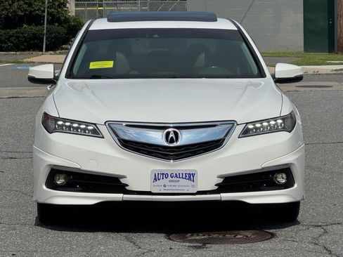 Used 2017 Acura TLX V6 SH-AWD w/ Technology Pkg image 2
