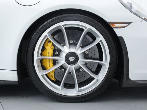 Used 2019 Porsche 911 Speedster image 42