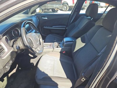 Used 2022 Dodge Charger SXT RWD image 9