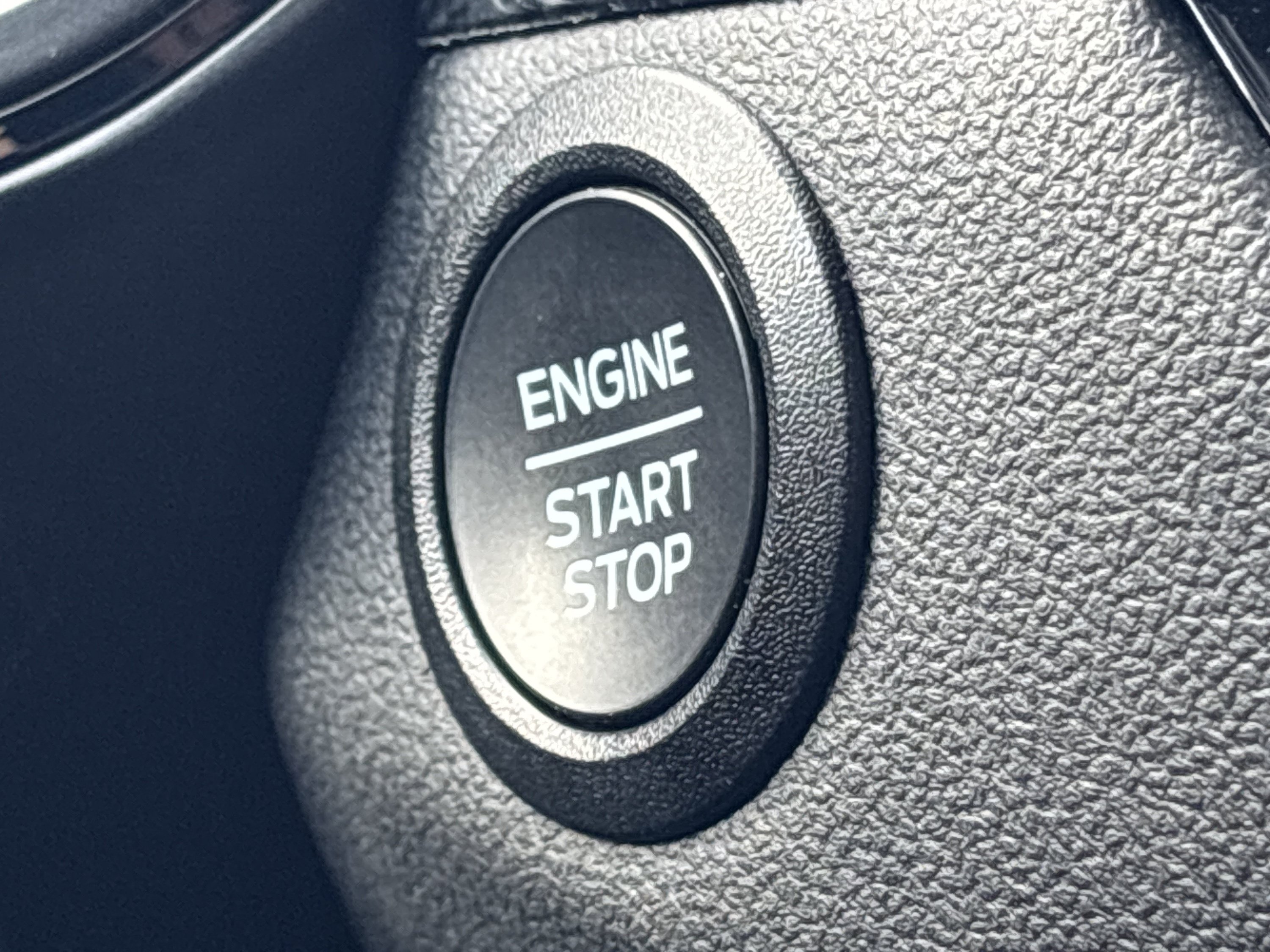 Used 2025 Ford Escape ST-Line AWD/4WD image 22