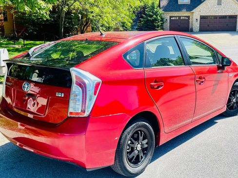Used 2013 Toyota Prius Two FWD image 9