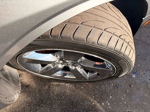 Used 2010 Dodge Challenger R/T image 33