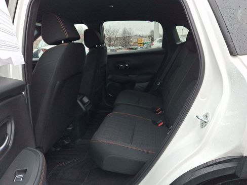 Used 2025 Honda HR-V Sport image 10