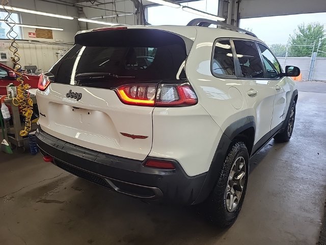 Used 2020 Jeep Cherokee Trailhawk AWD/4WD image 2