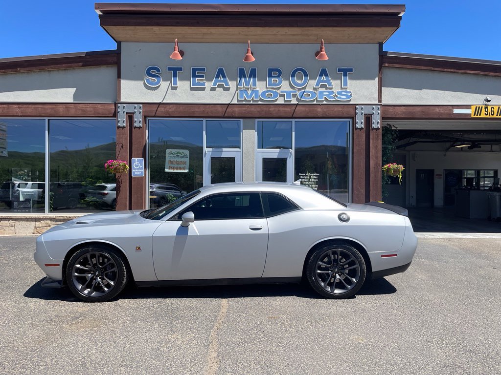 Used 2021 Dodge Challenger R/T Scat Pack RWD image 2