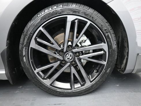 Used 2025 Toyota Camry XSE image 11