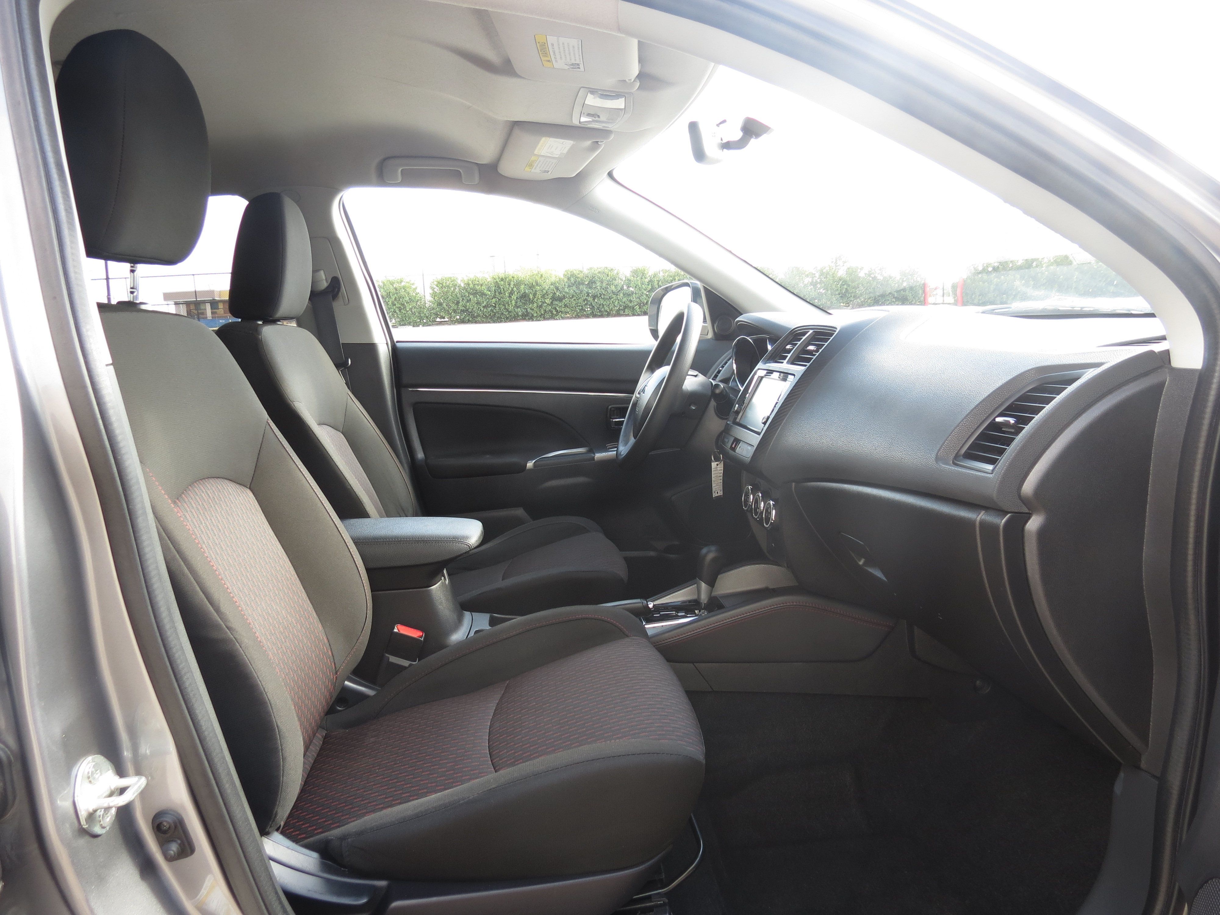 Used 2019 Mitsubishi Outlander Sport ES FWD image 27