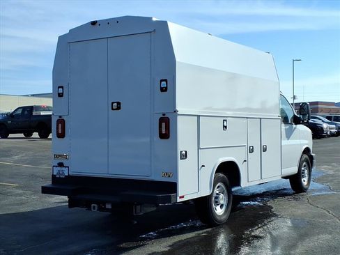New 2025 Chevrolet Express 3500 w/ Power Convenience Package RWD image 17
