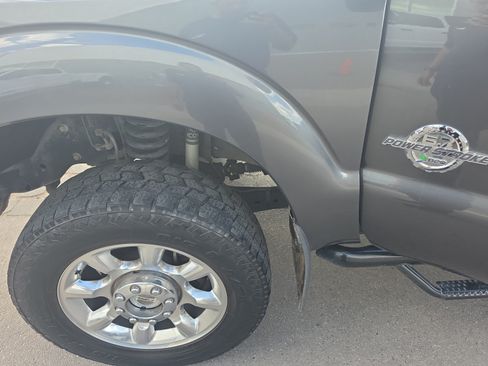 Used 2015 Ford F350 Lariat AWD/4WD image 9