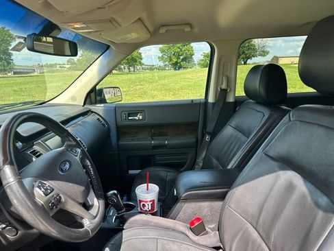 Used 2013 Ford Flex Limited FWD image 12